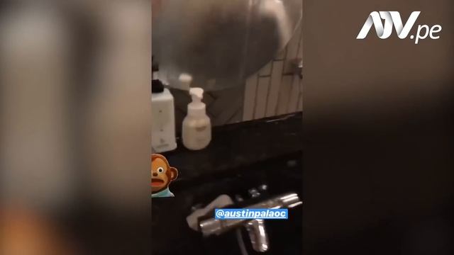 Fabio Agostini Es Captado Totalmente Desnudo En Un Sauna En Japón