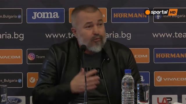 Ясен Петров: Нямам обаждания от мениджъри, ще играят хората във форма смотреть онлайн