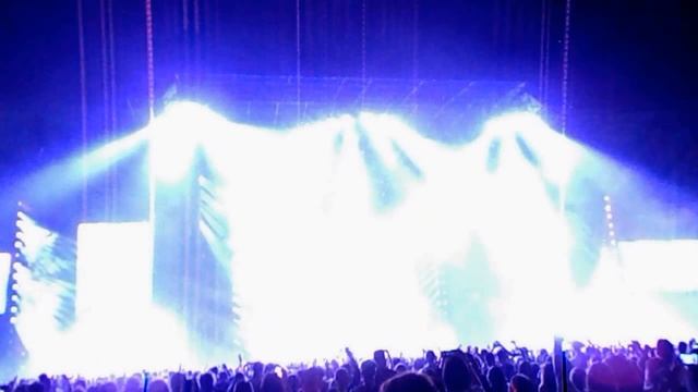 LAURA PAUSINI- PAOLA CORTELLESI . STADIO OLIMPICO ! смотреть онлайн