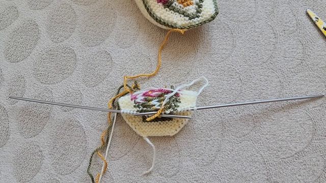 İki şiş Dikişsiz Sepetli Patik Modeli ✅️ #dikişsizikişişpatik ✅️ @divapatik