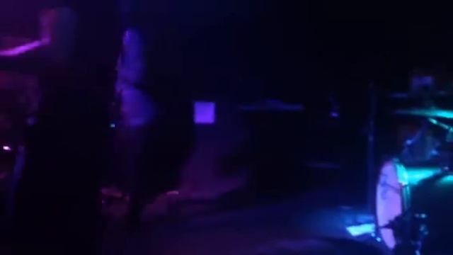 Our Last Night- Same Old War (live) смотреть онлайн