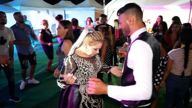 ROBERT MONEA LA VASILE SI DANA MONEA FLORI DE BRAD DAGANESTI OLT смотреть онлайн