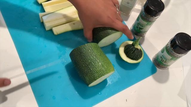 From A Small Urban Backyard Garden | Garden to Table | Summer Harvest | Los Angeles смотреть онлайн