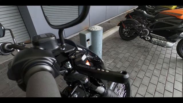 Trev Deeley's Bike of the week - 2020 Harley-Davidson® Street Bob® смотреть онлайн