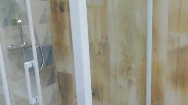 Душевой уголок(душевое ограждение) белый AVS  Квант 8403 White