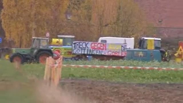 002 - Castor 2010 - Atomkraftgegner machen mobil - FOCUS.flv смотреть онлайн