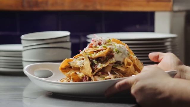 Williams-Sonoma Open Kitchen: Cocktails & Tex-Mex with Bar Amá смотреть онлайн