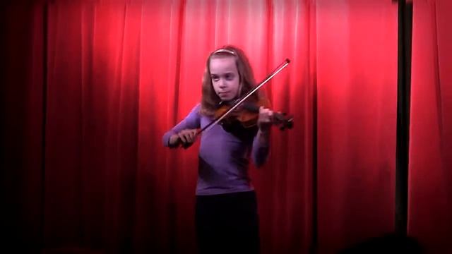 Hana Chorley (10) playing the violin at her school music night, Nov 2013 смотреть онлайн