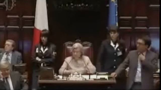 Montecitorio - Il Pdl contro la Bindi смотреть онлайн