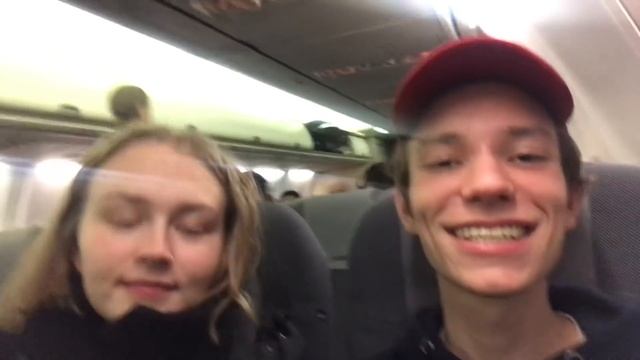 SURPRISING MY SISTER FOR WINTER BREAK | WEEK 14 AT UWC #14 смотреть онлайн