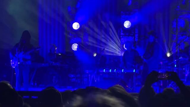 “Pigs” (Pink Floyd cover) by Les Claypool’s Fearless Flying Frog Brigade in Denver, CO 5/24/2023 смотреть онлайн