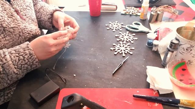 ❄5 WINTER HOME DECOR DIYs☃ | Let it Snow 5 Under $5 Challenge смотреть онлайн