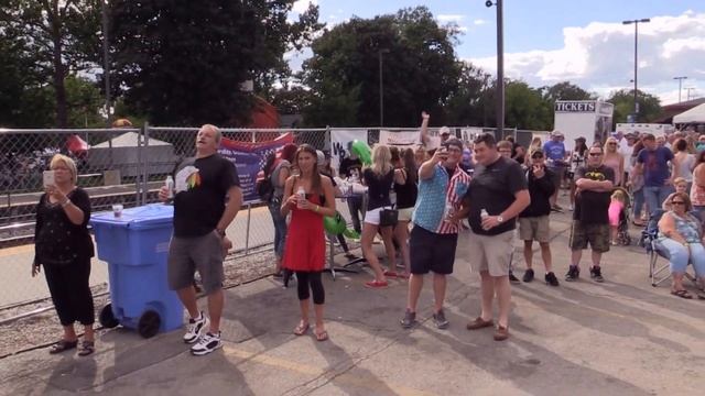 Gina Glocksen Band Cover Baba O'Riley At Edison Park Fest смотреть онлайн