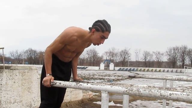 Eliot Julien Street workout Ungheni ( Горизонт,стойка,турник и брусья) смотреть онлайн