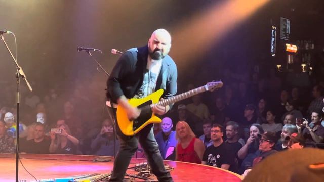 BLUE ÖYSTER CULT THEN CAME THE LAST DAYS OF MAY Celebrity Theatre Phoenix AZ 9/21/2023 смотреть онлайн