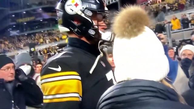 Ben Roethlisberger Leaves The Field For The Last Time At Home Pittsburgh Steelers MNF 1/3/2022 смотреть онлайн