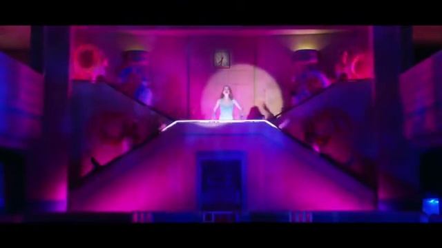 La La Land "Someone In The Crowd" смотреть онлайн
