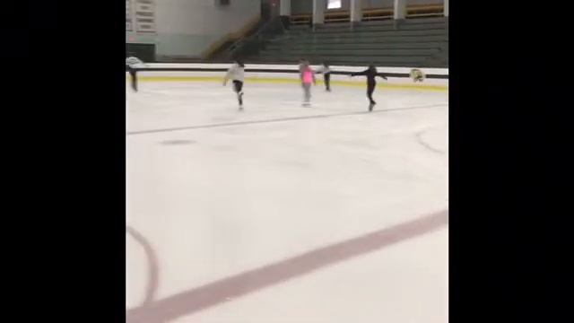 10 12 18 Wallace Figure Skating Club смотреть онлайн