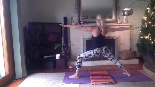 New Year Yoga release with Lauren Falconer смотреть онлайн