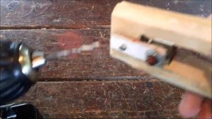 как сделать электрошокер из жвачки