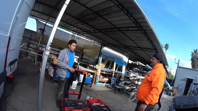 Как русские обманывают друг друга в США смотреть онлайн