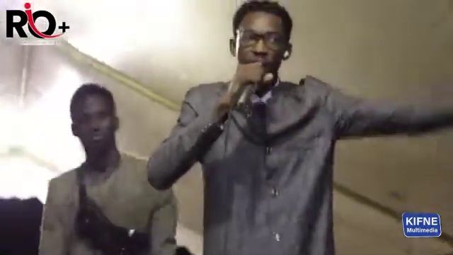 Sherif Mamadou Ngom (crooner du PSL) à safar WA Ahlou café Rufisque смотреть онлайн