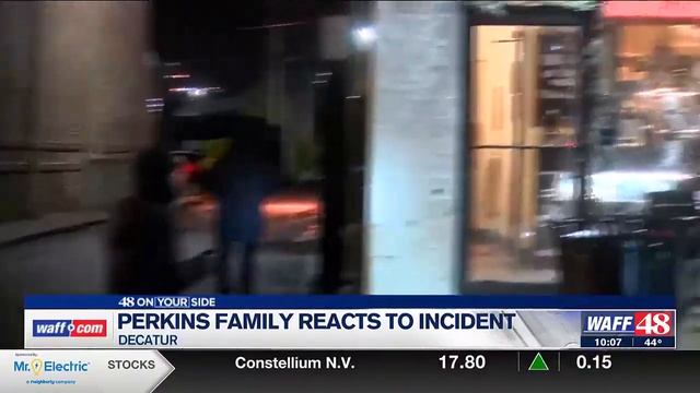 Vandalized Decatur business owner: The community came together last night смотреть онлайн