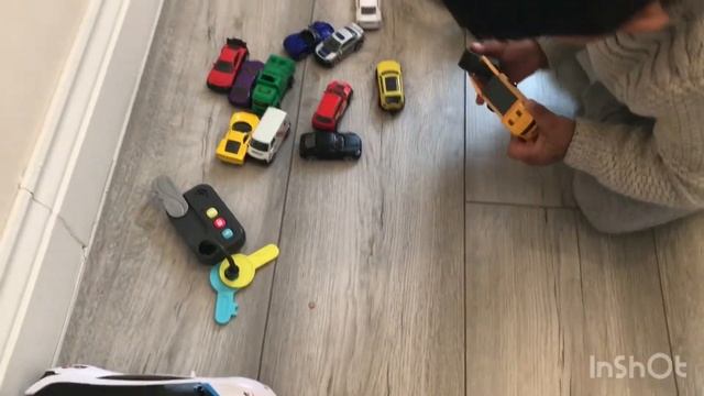 Happy New Year 2021 Ibzzy playing with children toy cars, bus, trucks- for kids смотреть онлайн