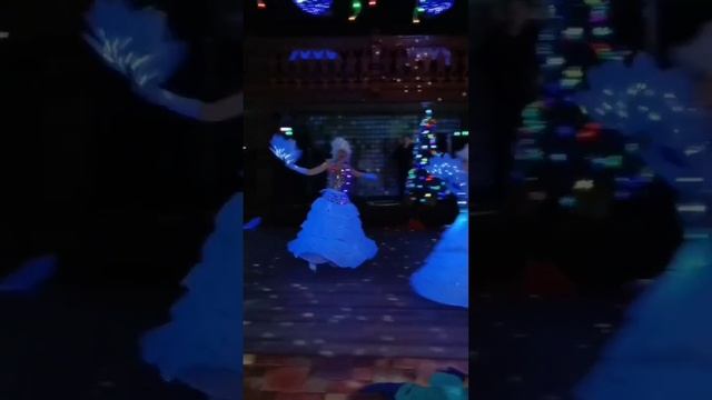 LED show смотреть онлайн