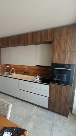 Кухня с фасадами AGT