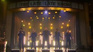 Stranger things cast singing 🎤