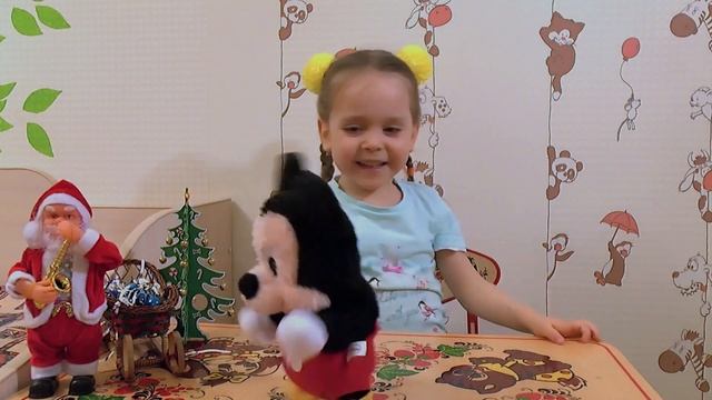 Распаковка шагающего Микки Мауса, Дисней, арт. t55828. Unboxing walking Mickey Mouse - канал Софани смотреть онлайн