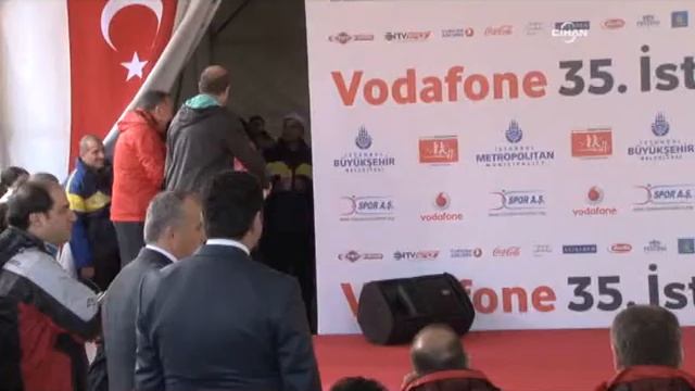 Maratonda dereceye girenler ödüllerini aldı смотреть онлайн