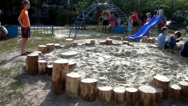 Сумський УДАР побудував дитячий майданчик на вул.Харківській біля будинків в №22,24,26,28 смотреть онлайн