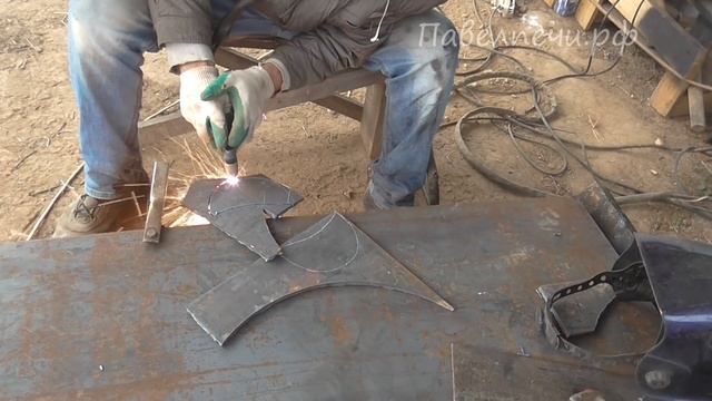 Варю отопительную печь буржуйку не прямоток для гаража. смотреть онлайн