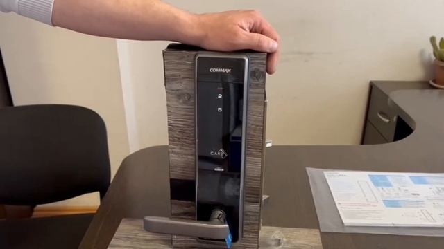 Работа с электрозамком Commax CDL-300L смотреть онлайн