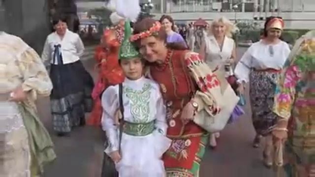 Видео Отчет «"Женщины Наводят Мосты" Москва 15-16 июня» XanGo&Favao смотреть онлайн