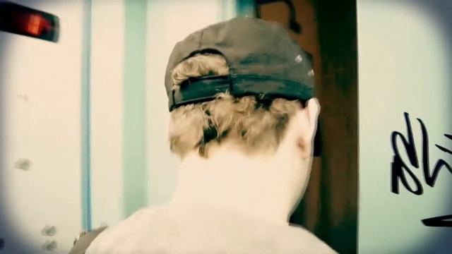 Хованский едет в лифте 1 час смотреть онлайн