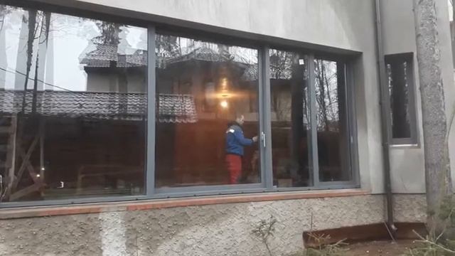 Теплый подъемно-сдвижной алюминиевый портал с двумя раздвижными створками смотреть онлайн