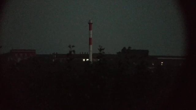 картинка в бинокль с просветлением и без в сумерки смотреть онлайн