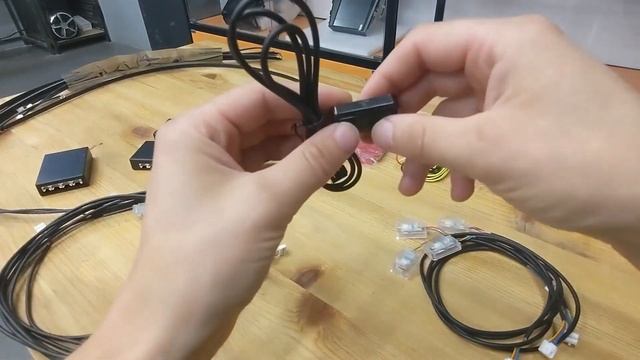 Контурная подсветка LED Parafar RGB в салон авто Динамическая 18 в 1 смотреть онлайн