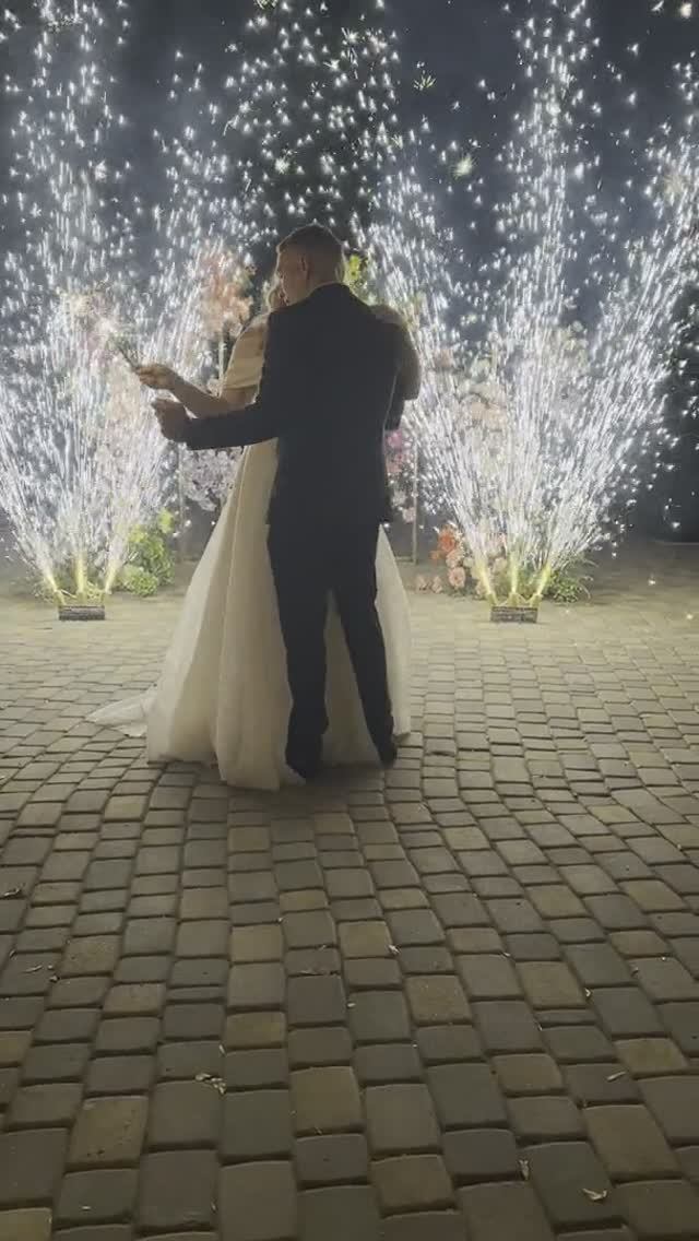 Фейерверк на свадьбу Сотый пруд 22.09.24 смотреть онлайн