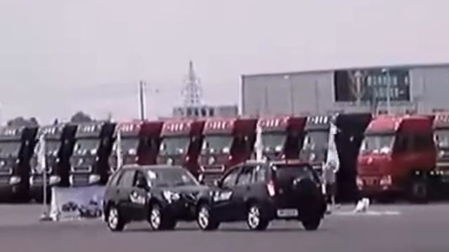 Полицейский разворот в исполнении Chery Tiggo смотреть онлайн