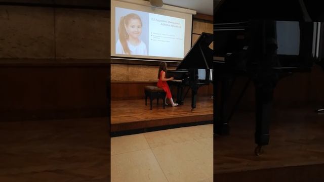 А. Михалева - В пещерата - Кр. Милетков 04.2019 г. смотреть онлайн