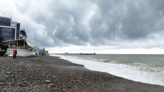 Лазаревское 1 октября море штормит смотреть онлайн