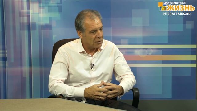 Gilles Rémy invité de la La Vie internationale sur son expérience des affaires en Russie смотреть онлайн