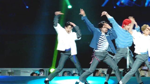 [4K][FANCAM] 240331 제로베이스원 ZEROBASEONE 김지웅 KIM JI WOONGKCON IN HONGKONG - 에너제틱 (Energetic) 직캠 смотреть онлайн