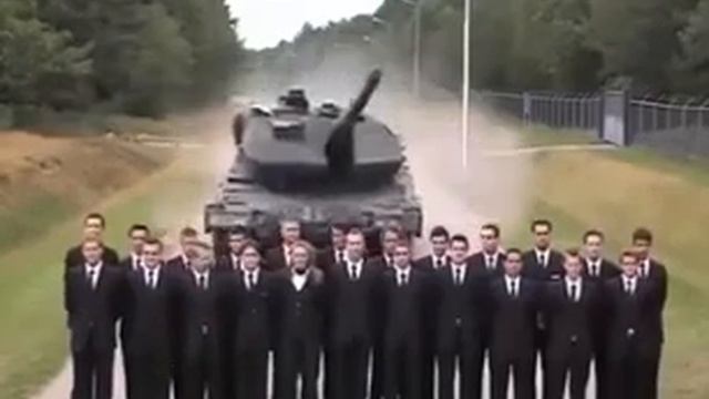 немецкие инженеры проверяют тормозную систему, каторый они разработали. смотреть онлайн