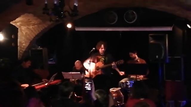 Majke - "Pokreni se" cover, at Lela Kaplowitz Showcase смотреть онлайн