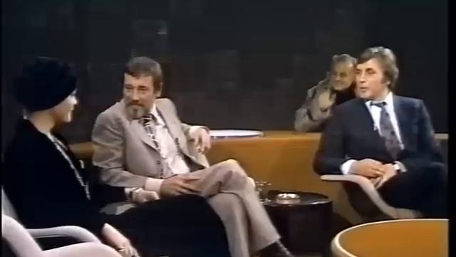 Romy Schneider - Je später der Abend (Talkshow, 1974), Teil 2/5 смотреть онлайн
